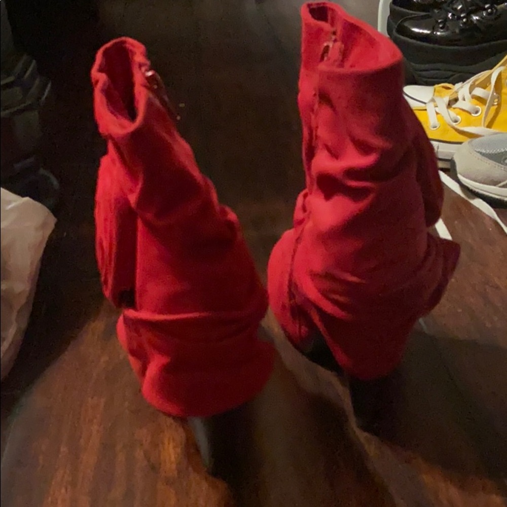 Red booties - Picture 2 of 4
